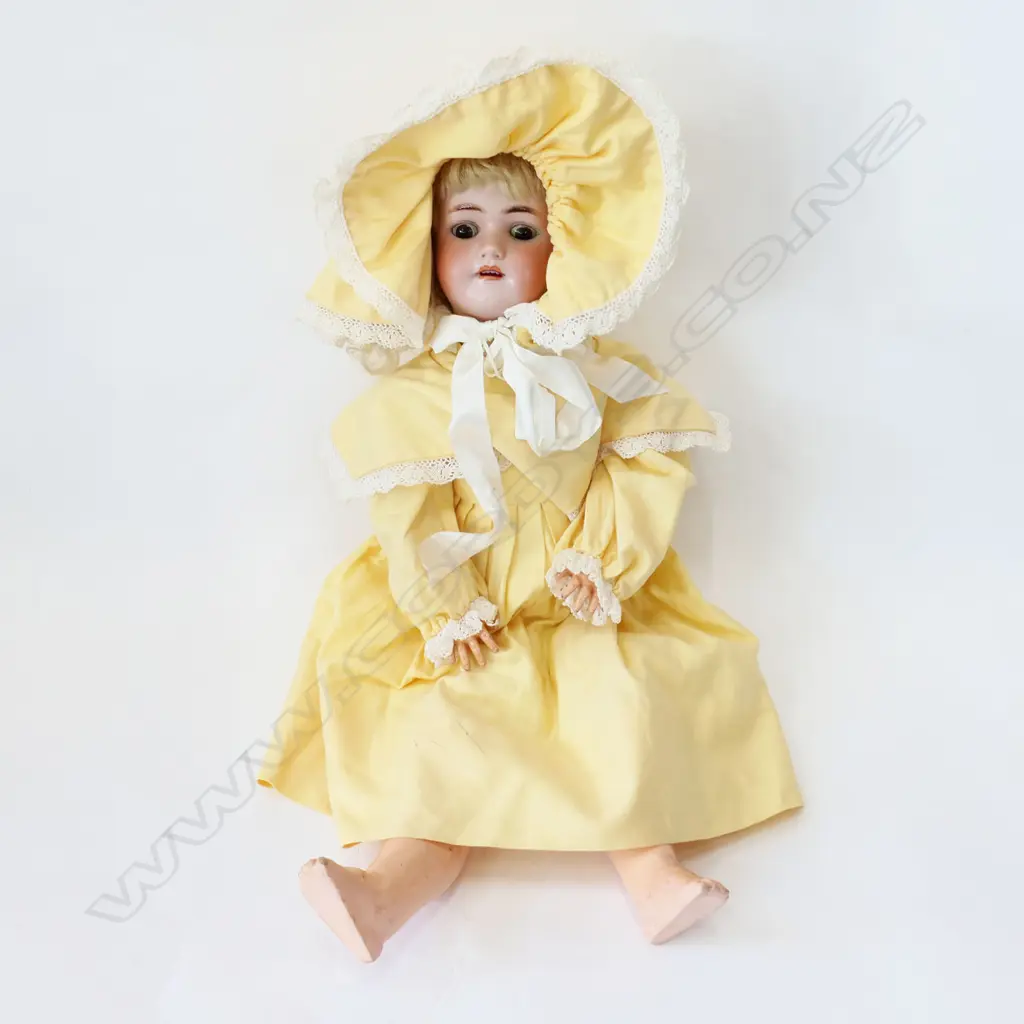 HEINRICH HANDWERCK SIMON HALBIG DOLL  H. 540MM Image 1++